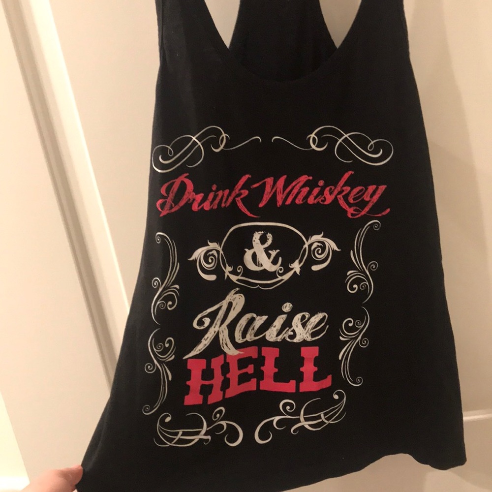 Graphic tank